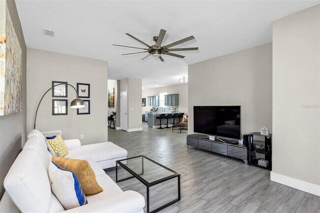 Building Photo - 2906 Carrickton Cir