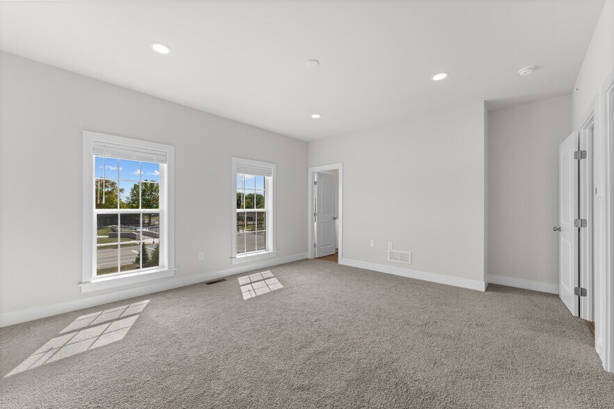 Building Photo - 206 Oliver Way