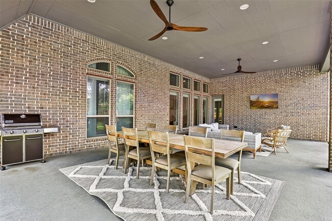 Building Photo - 12310 May Pop Path