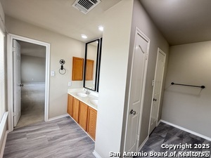 Building Photo - 511 Shannon Rose