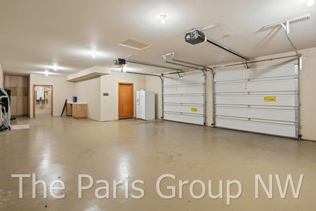 Building Photo - Gorgeous 3,400sf Golf Course Craftsman on Sahalee Country Club’s 7th Green