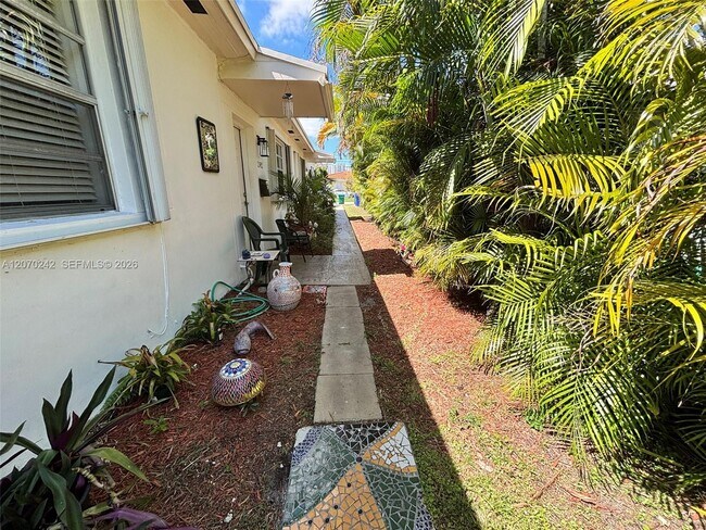 Building Photo - 2980 SW 25th St