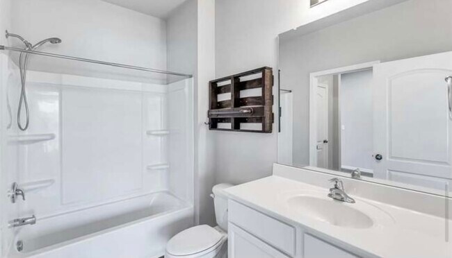 Bathroom 1 - 109 Fellington Ct