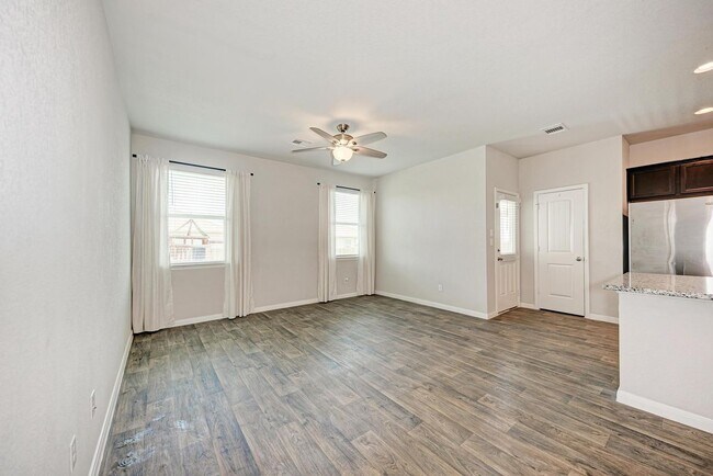 Building Photo - 125 Jubilee Dr