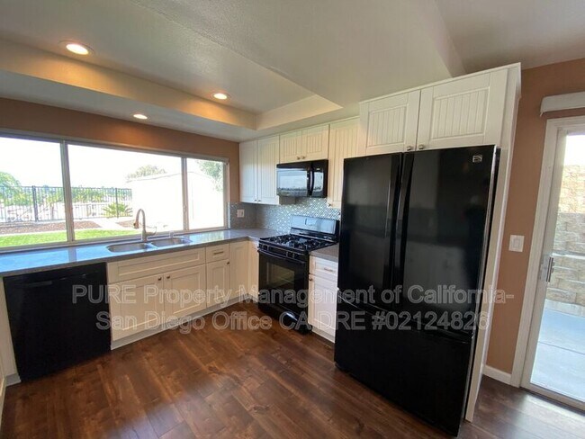 Building Photo - 6440 Lake Arrowhead Dr