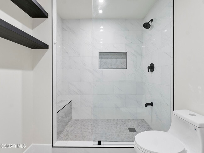 Building Photo - 3811 Lake Harbor Ln