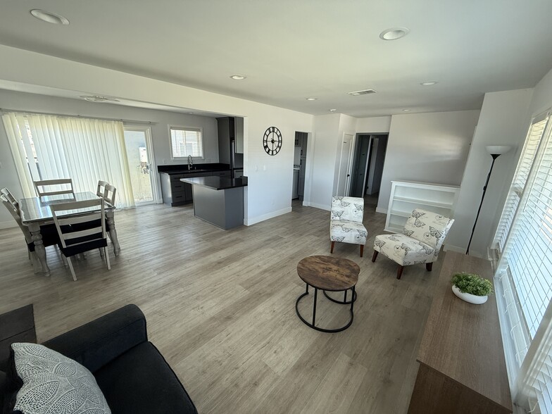 Building Photo - 13471 Jackson St