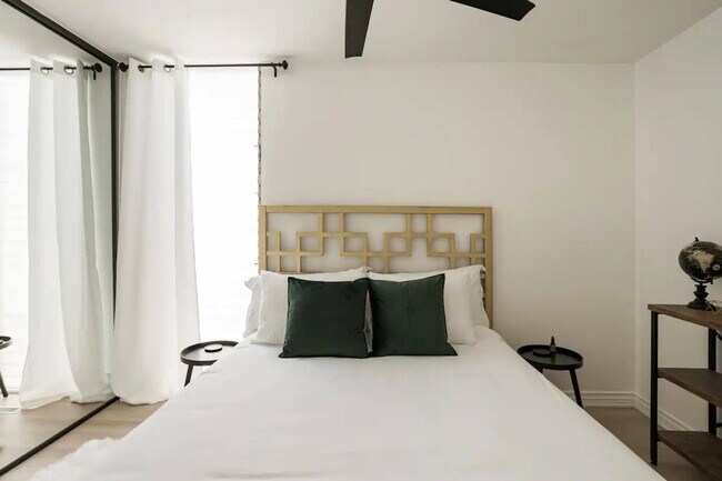 Building Photo - 1773 Torrance St