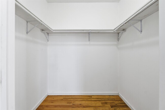 Building Photo - 54 Laidlaw Ave