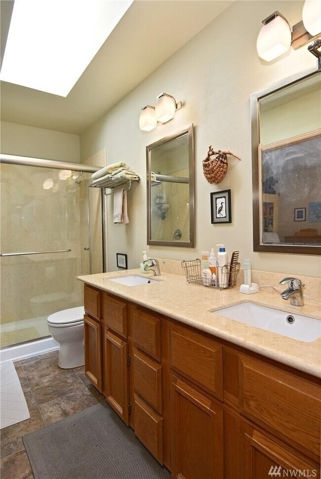 Building Photo - Charming Craftsman-Style Home in the Heart...