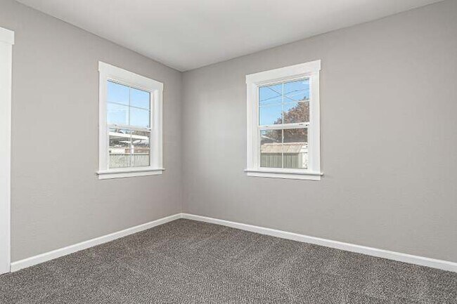 Building Photo - 155 N Bryan Ave