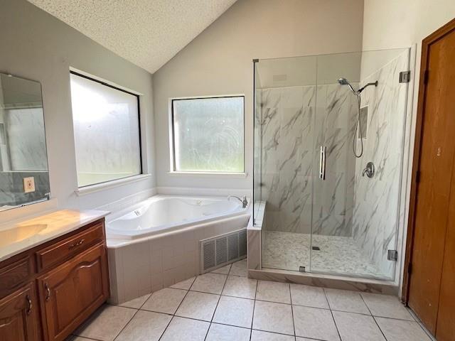 Building Photo - 2300 Cardinal Dr