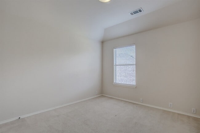 Building Photo - 2609 Monroe Dr