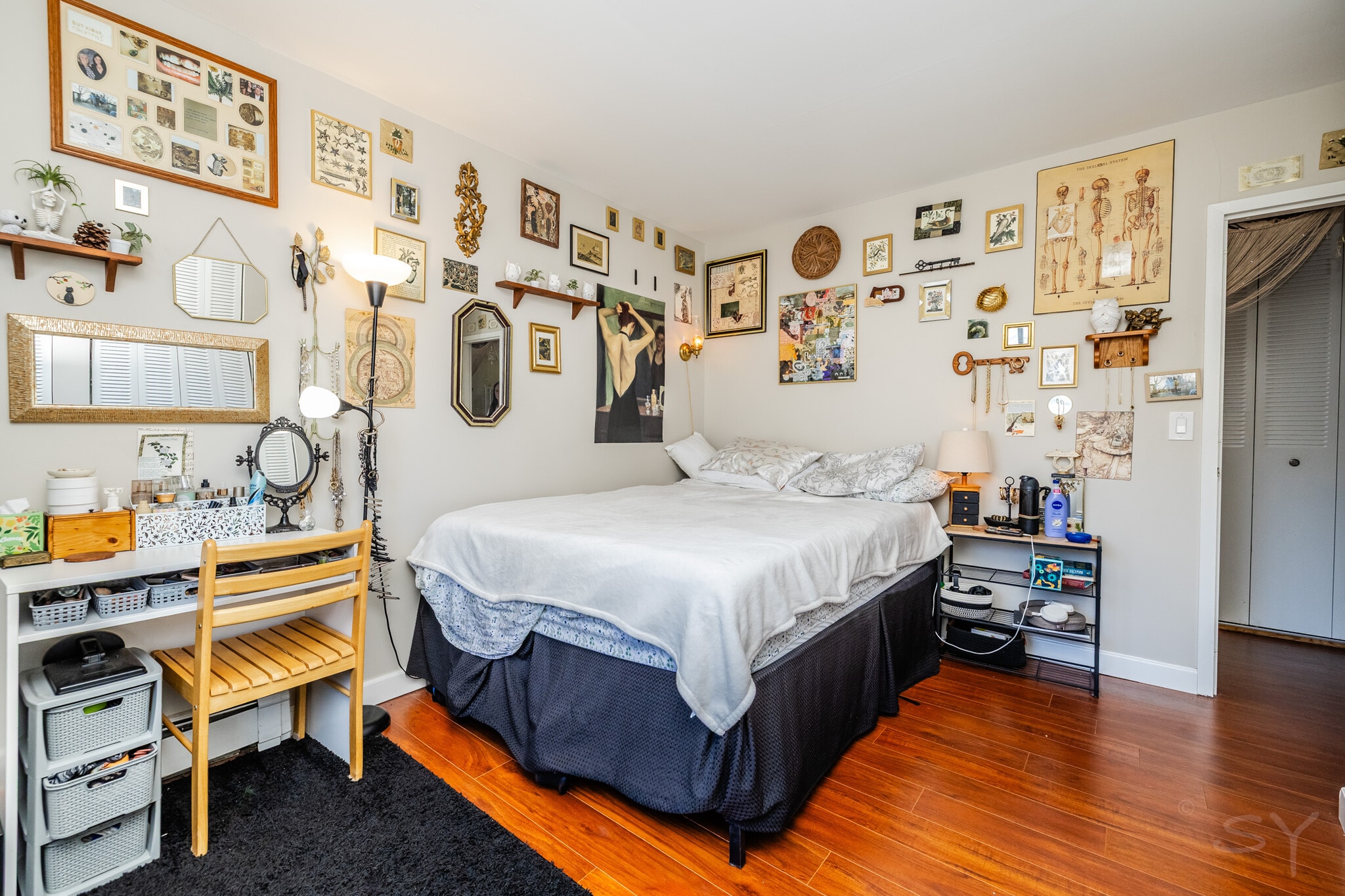 Building Photo - 607 W Wrightwood Ave