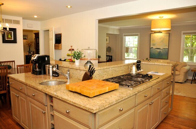 Building Photo - Columbia, MD