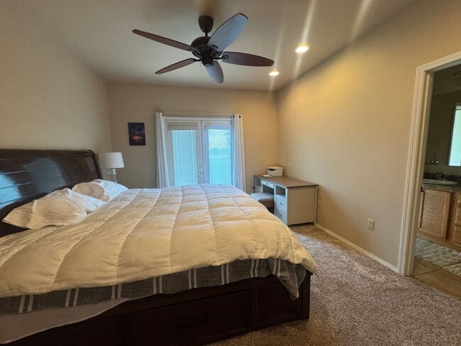 Building Photo - Rent Reduced!!