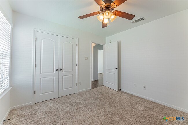 Building Photo - 3603 Salt Fork Dr