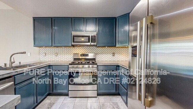 Building Photo - 7 Flemings Ct