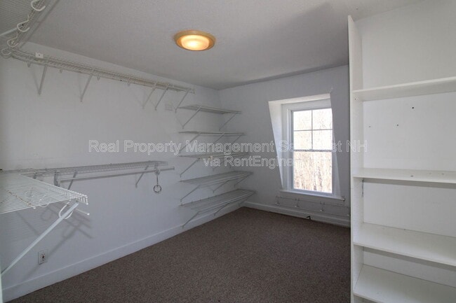 Building Photo - 68 4th St