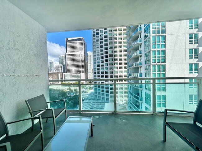 Building Photo - 951 Brickell Ave