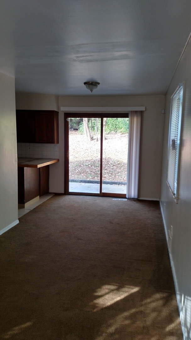 Building Photo - 10202 Beacon Ave