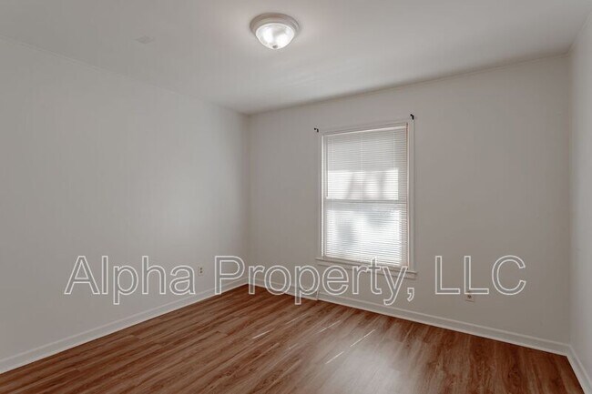 Building Photo - 106 Steeplechase Ct
