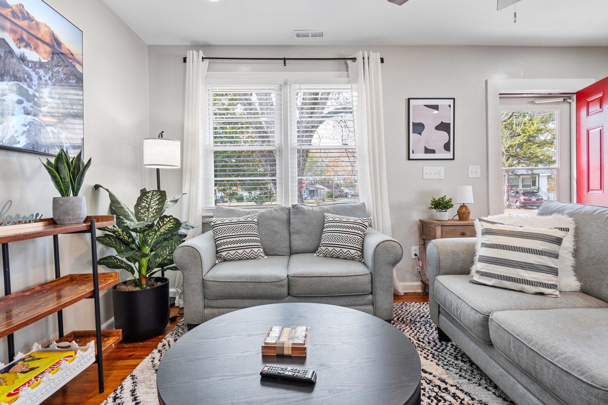 Building Photo - 400 Arbor St