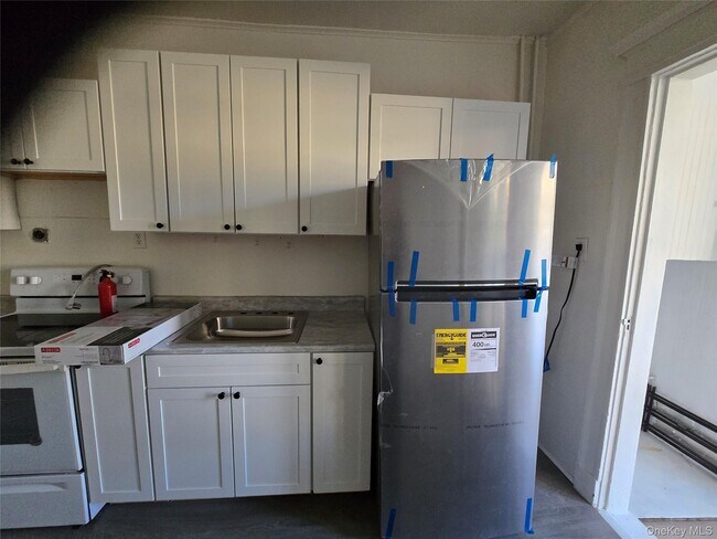 Building Photo - 67 Radford St