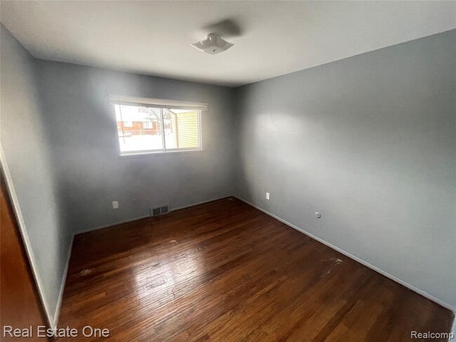 Building Photo - 34639 Richard O Dr