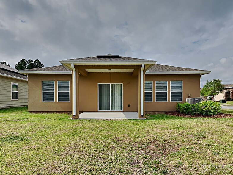 Building Photo - 10149 Dogwood Creek Dr