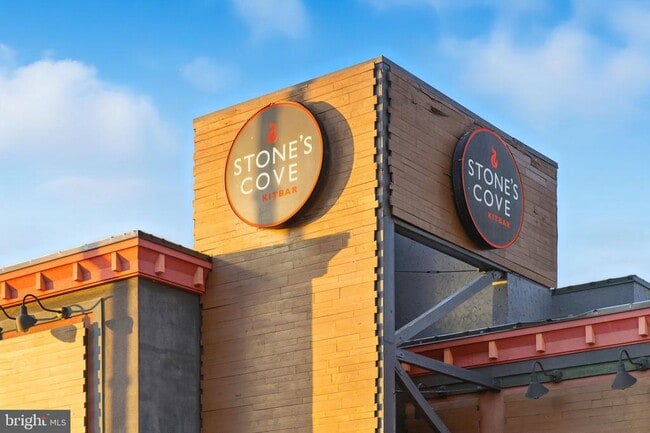 Building Photo - 2136 Glacier Rd