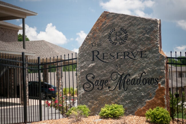 Building Photo - 5000 Reserve Blvd