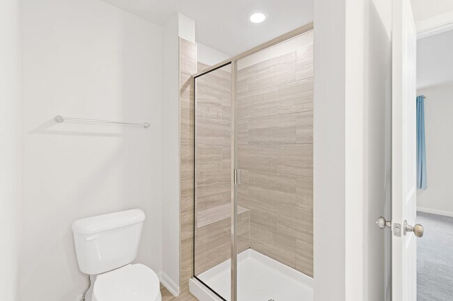 Building Photo - Charming 3-bedroom, 3.5-bathroom townhouse...