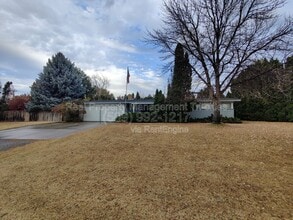 Building Photo - 7528 W Umatilla Ave