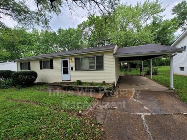 Primary Photo - 1155 Penhurst Dr