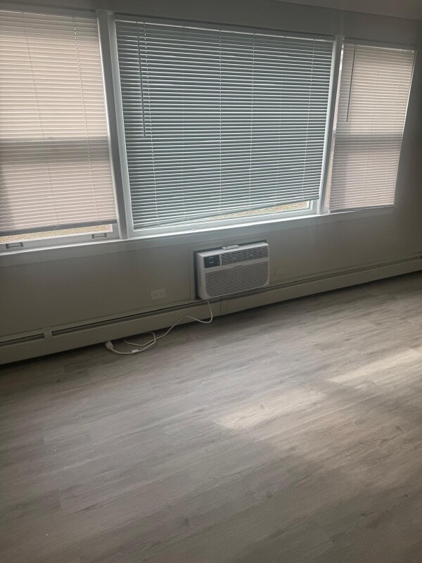 Building Photo - 909 Elder Rd