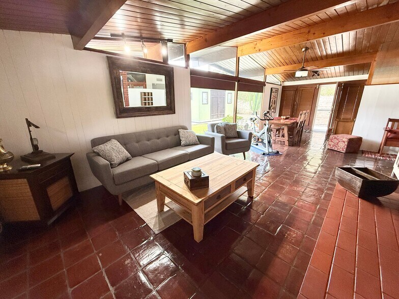 Building Photo - 9000 Stanmoor Dr