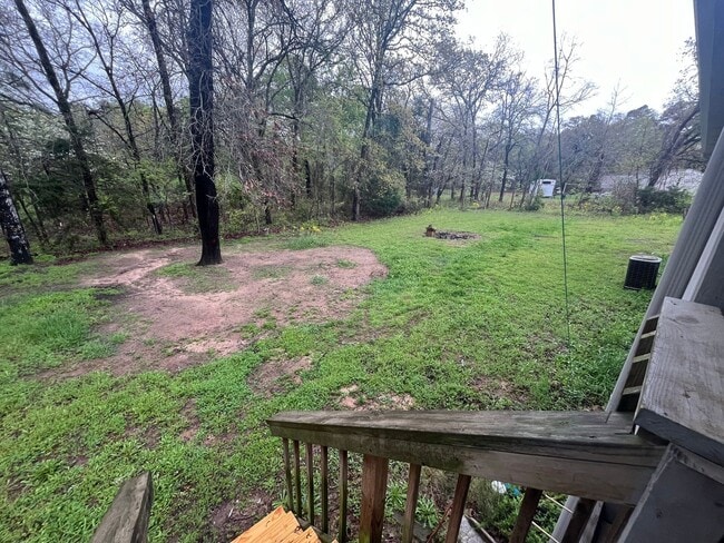 Building Photo - 17186 Countrywood