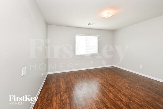 Building Photo - 21458 Wilona Way