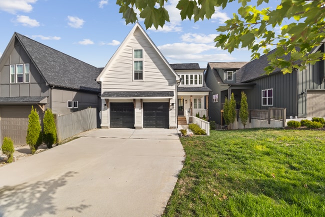 Building Photo - 550A Whispering Hills Dr