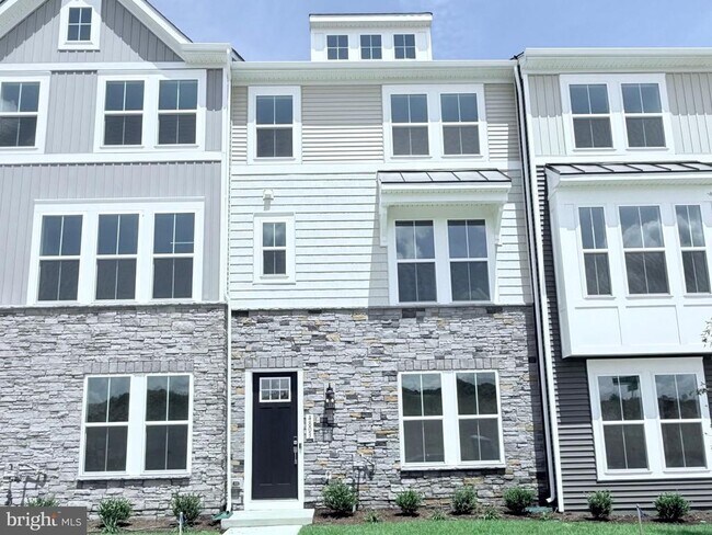 Primary Photo - 4803 Jackson Vlg Pkwy