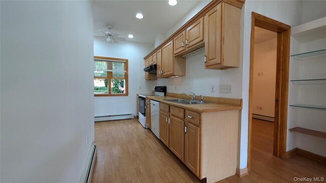 Building Photo - 169 Shear Hill Rd
