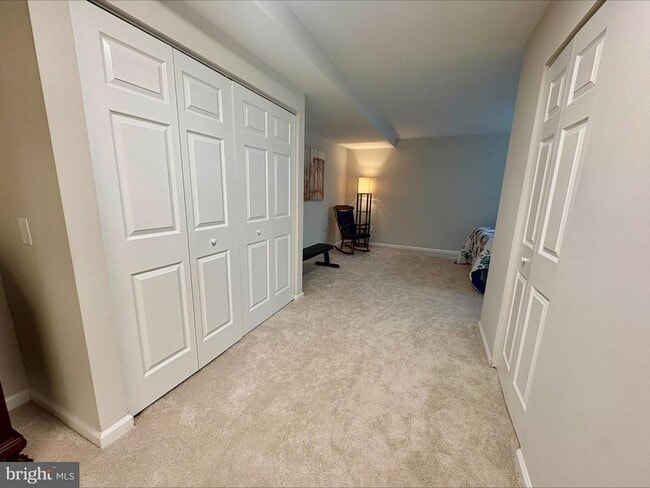 Building Photo - 9 Silverwood Cir