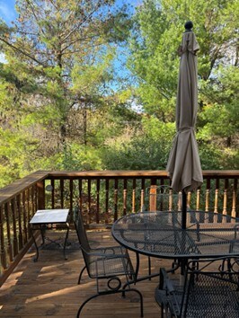 Building Photo - 1761 St Joseph St