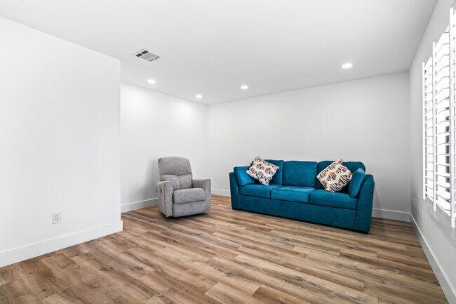 Building Photo - 79990 Camelback Dr
