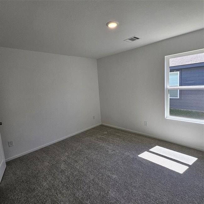 Building Photo - 113 Laura Leigh Ln