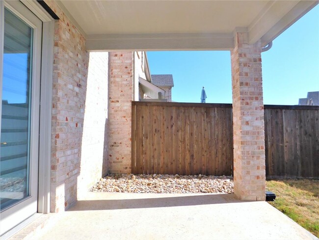 Building Photo - 5520 Liberty Dr