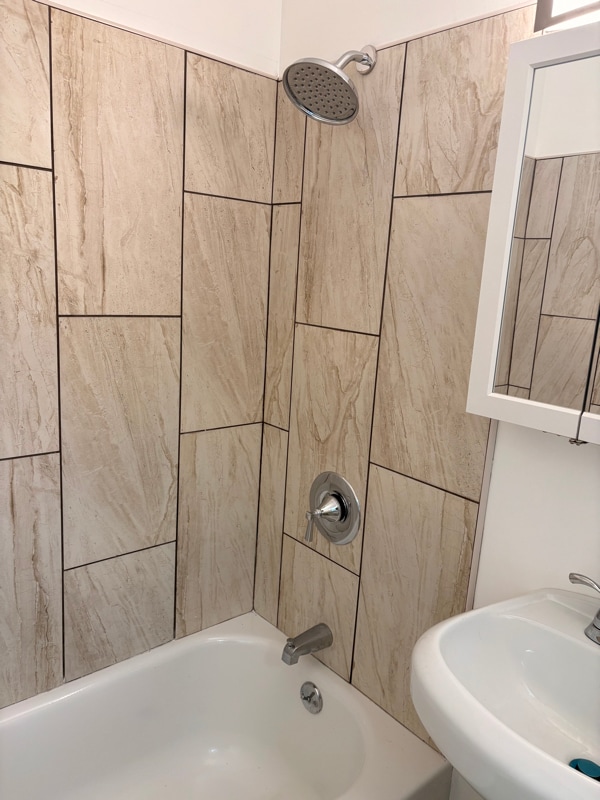 Building Photo - 9501 S King Dr