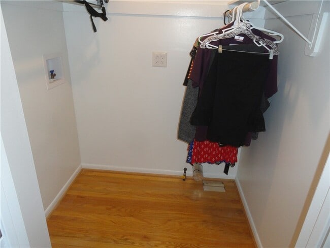 Building Photo - 64 Greenway Blvd