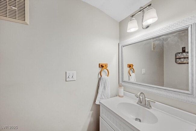 Building Photo - 223 Rainbow Canyon Blvd